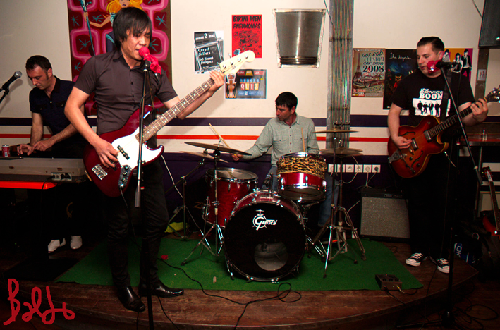 60-2-swingers-01-05-090035