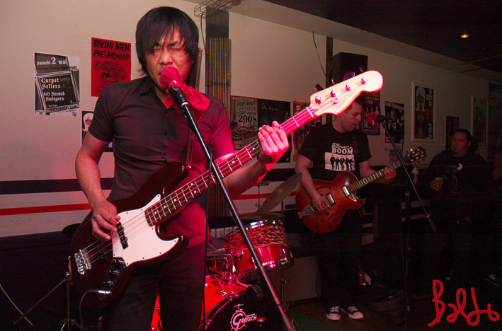 60-2-swingers-01-05-09_112