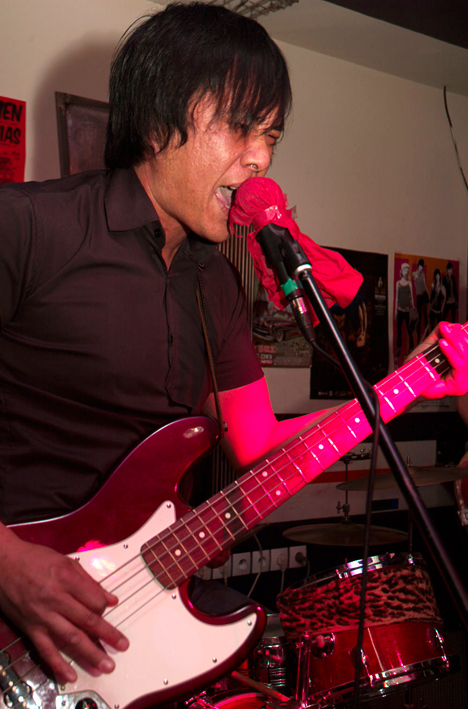 60-2-swingers-01-05-09_124