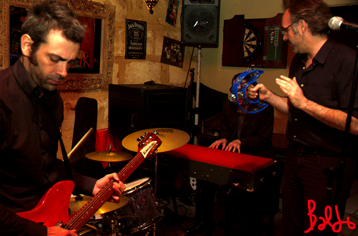 hurly-01-05-09_24