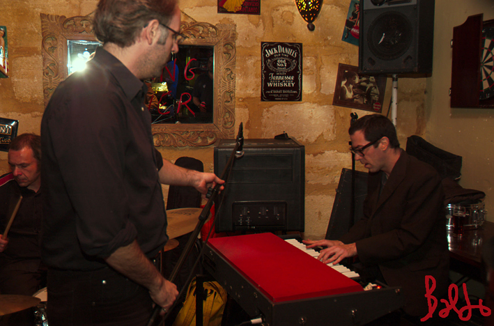 hurly-01-05-09_32